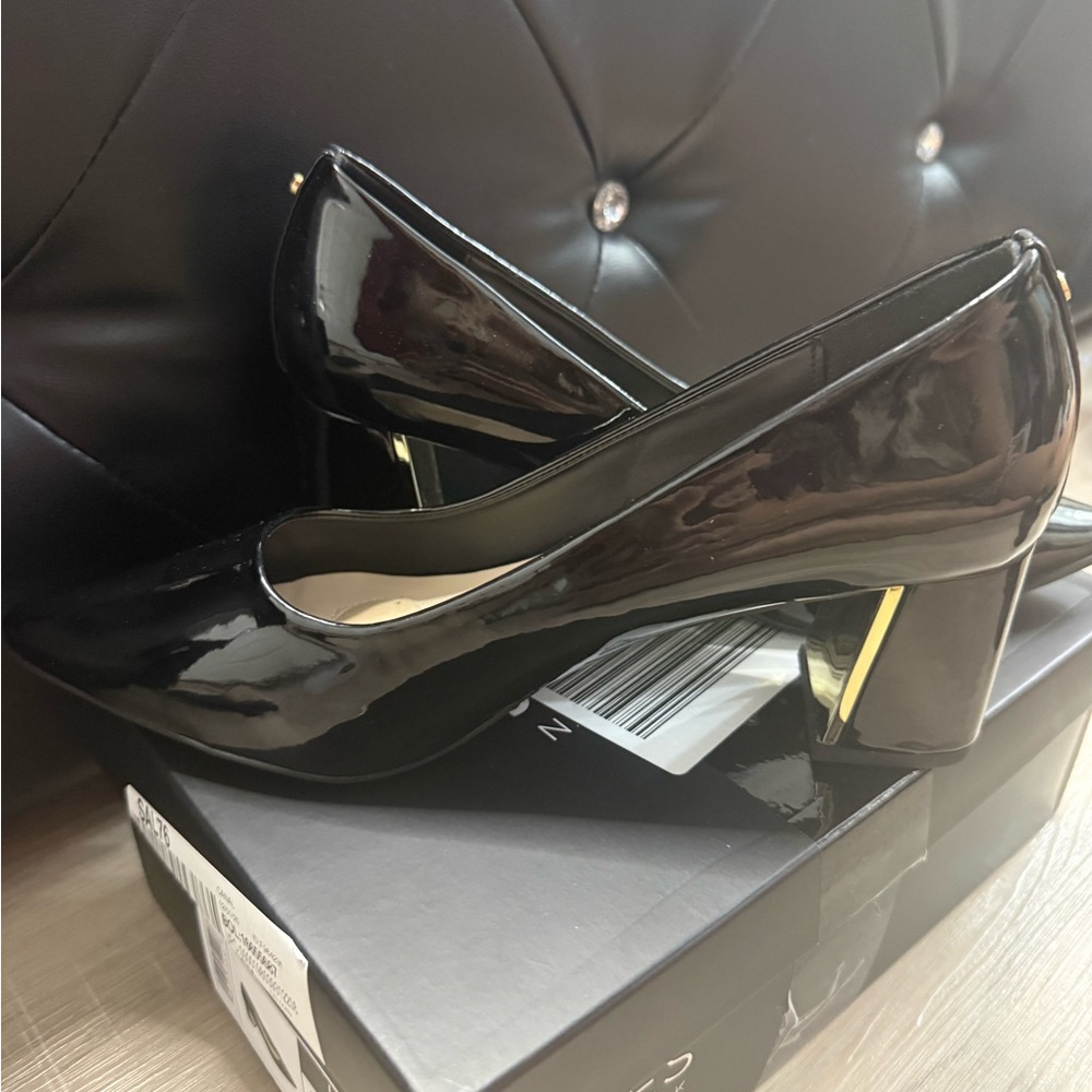 Jones New York Black Patent Leather Heels - Picture 9 of 10